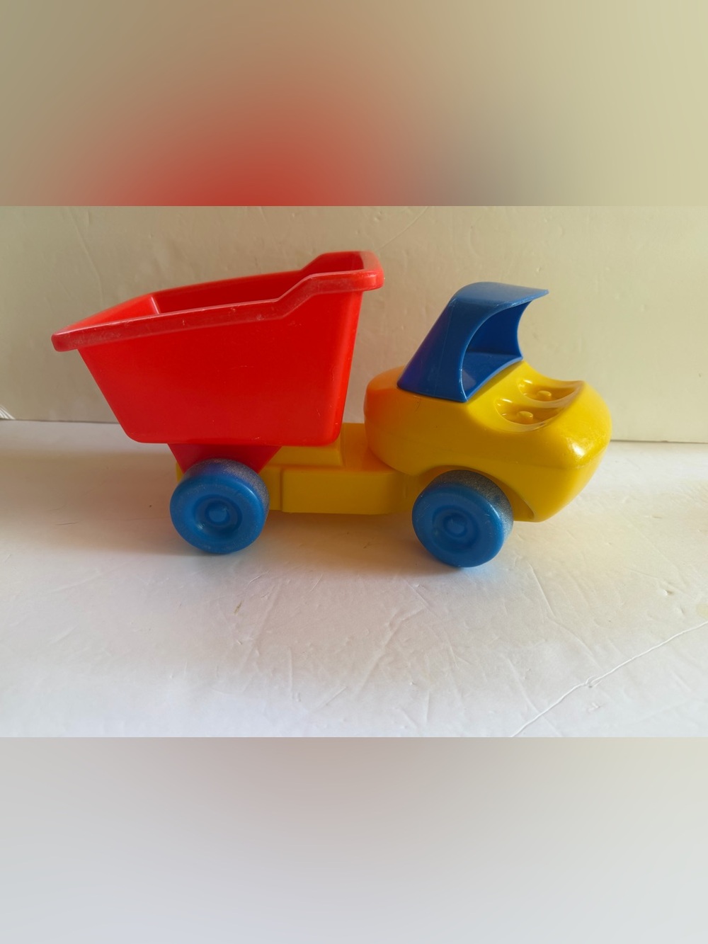 Little Tikes Dump Truck Toddle With 2 Construction Workers Vintage 1990S